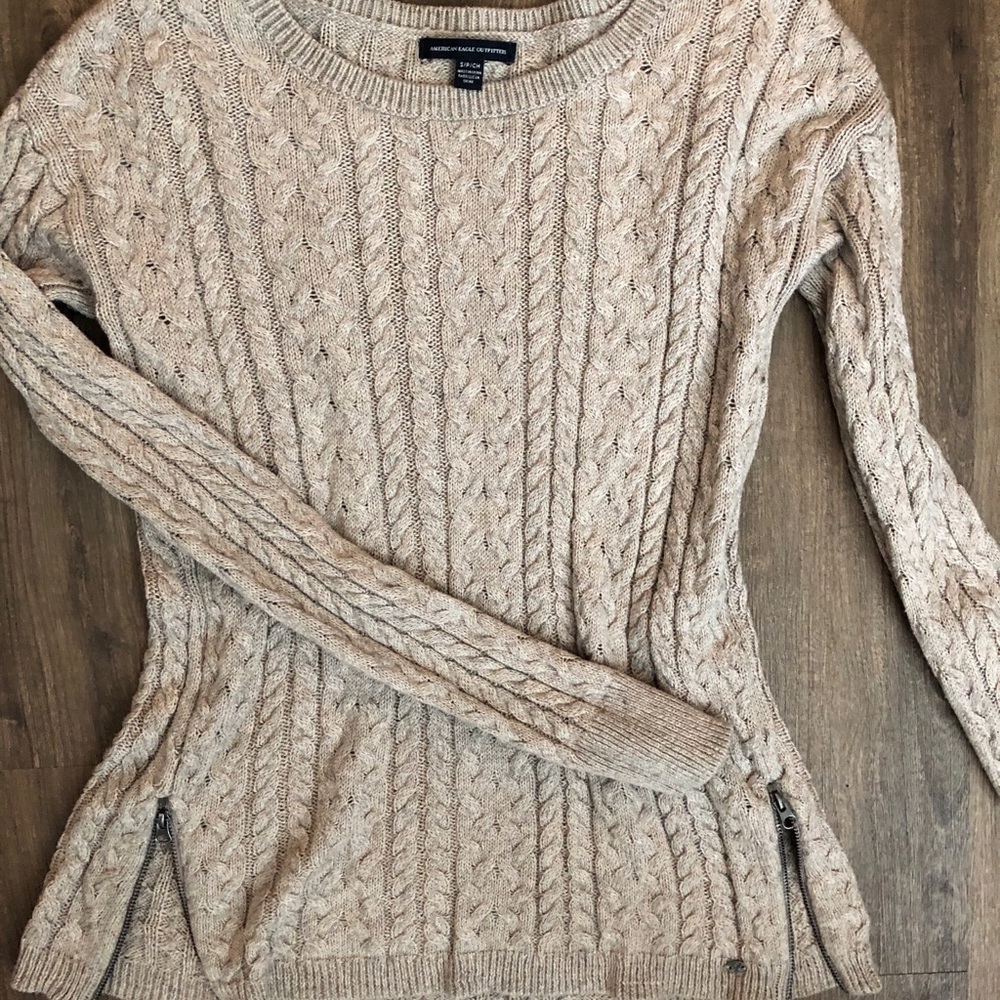 Knit light brown/cream sweater